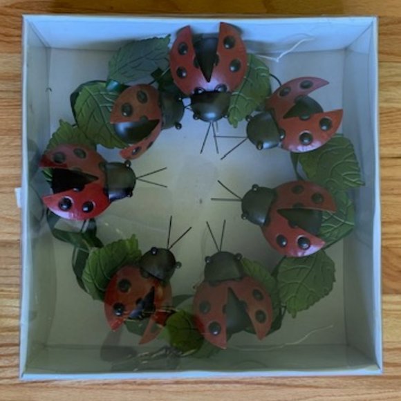 Lady Bug Wreath - new in box - Picture 5 of 5